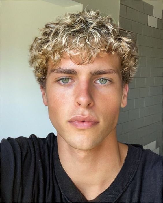 surfer hairstyles